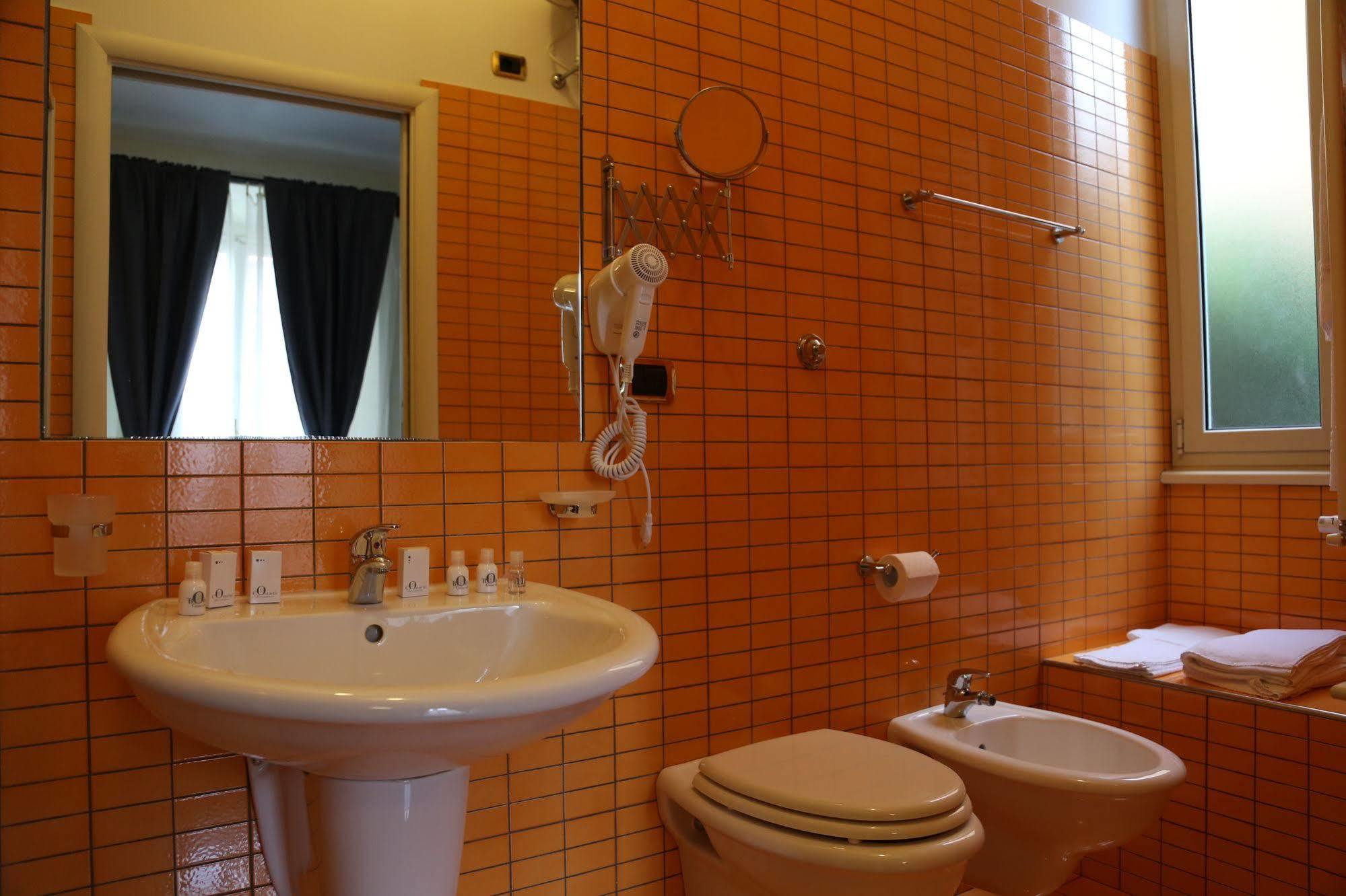 Dhome B&B Rzym Zewnętrze zdjęcie