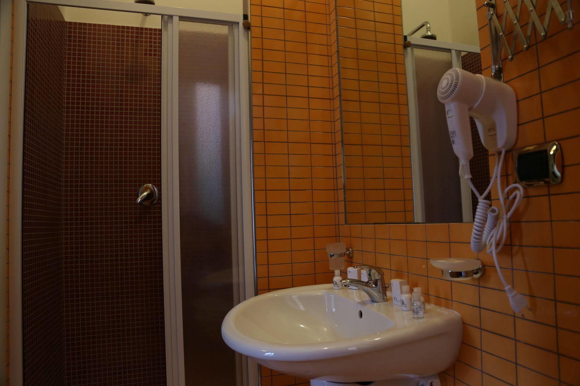 Dhome B&B Rzym Zewnętrze zdjęcie
