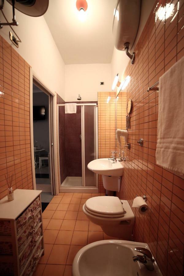 Dhome B&B Rzym Zewnętrze zdjęcie